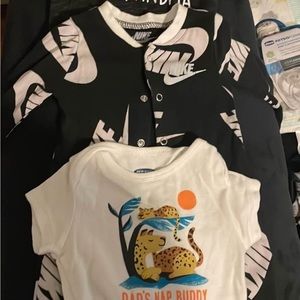 baby boy clothes! Flawless, NOT A STAIN. Not a pull. Looking to sell In bulk.